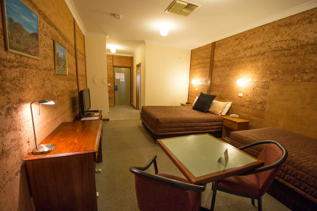 Mud Hut Motel — фото 5