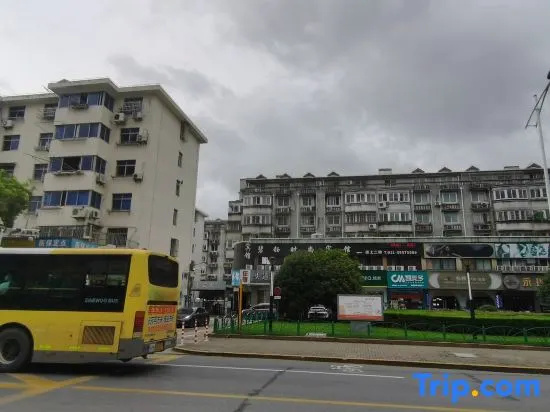 Shanghai Biyu Fashion Hotel
