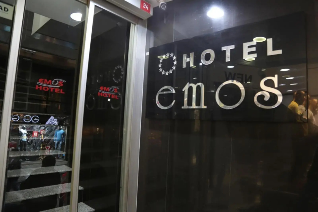 Emos Hotel — фото