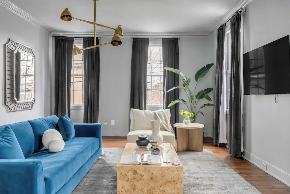 Emerson Square — фото 2