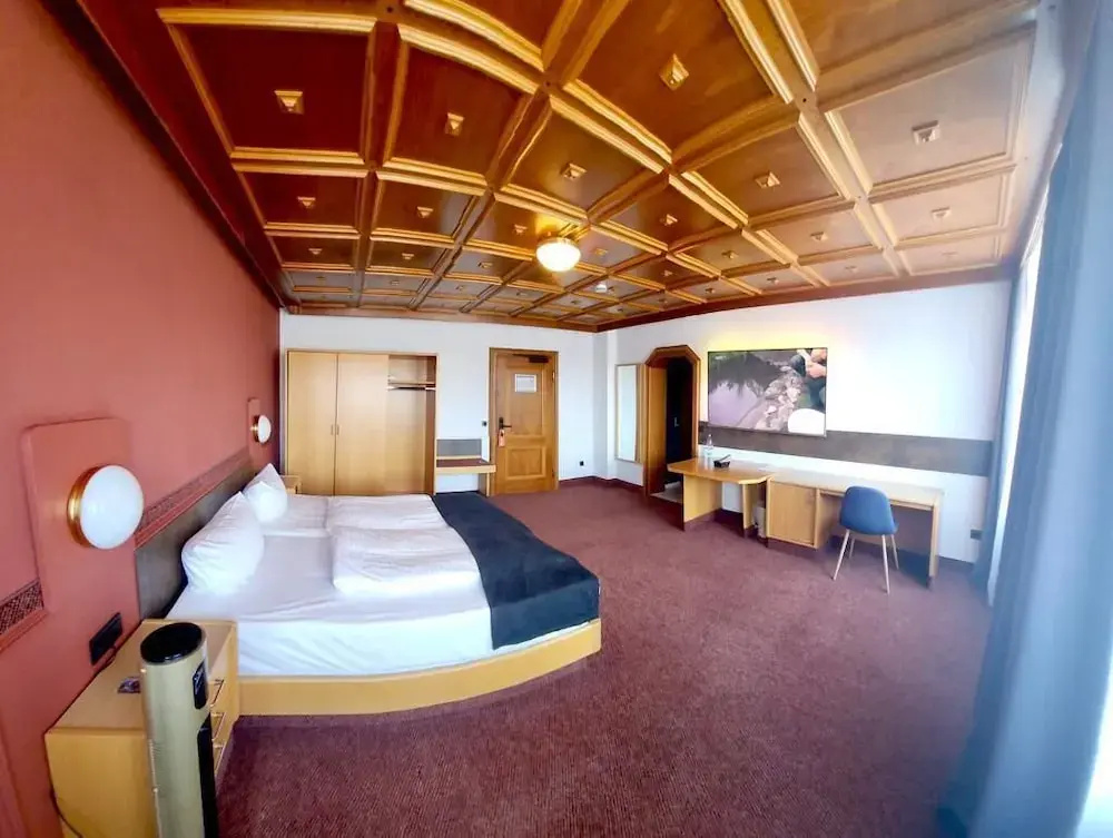 Premium room