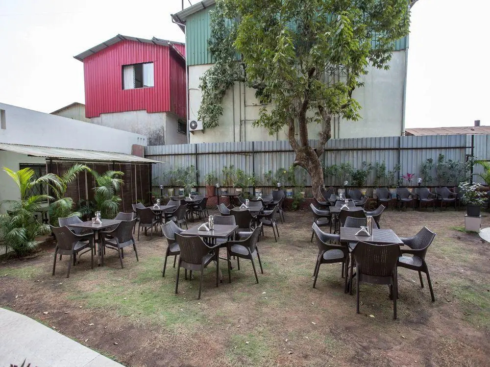 OYO 10440 Hotel Surabhi