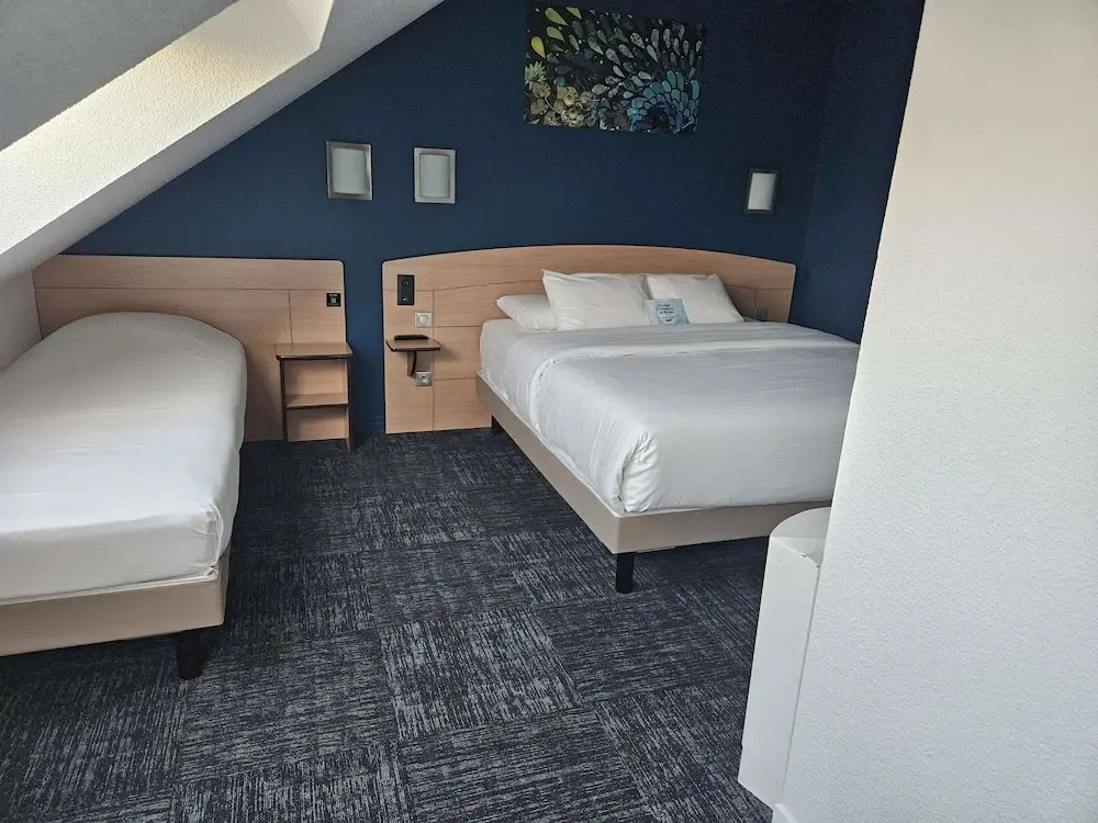 Kyriad NIORT - Espace Mendes-France - Chambres