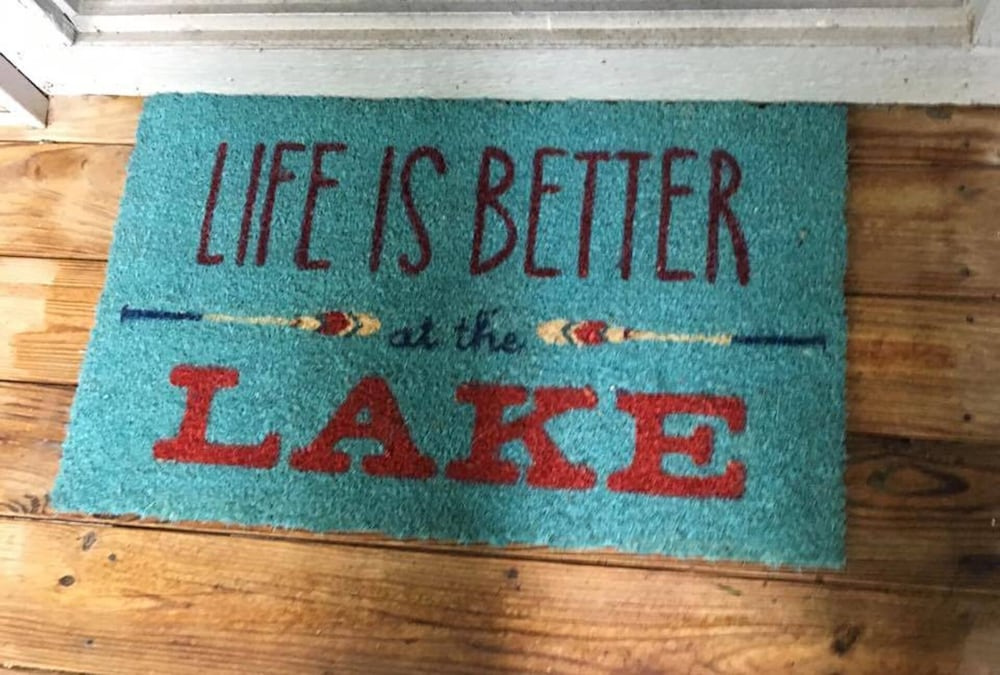 Gorgeous Grand Traverse Bay Beach Front The Shores - 5704
