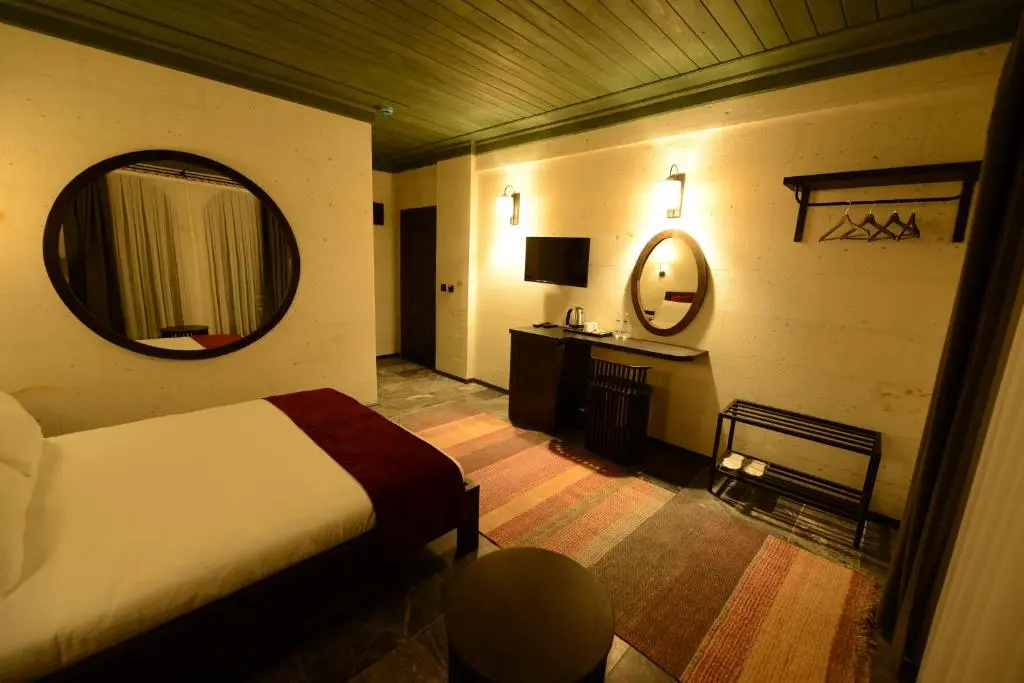 Standard Double room (full double bed)