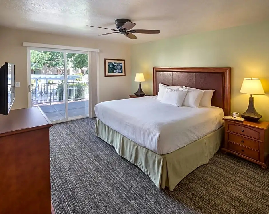 2 Bedrooms Suite