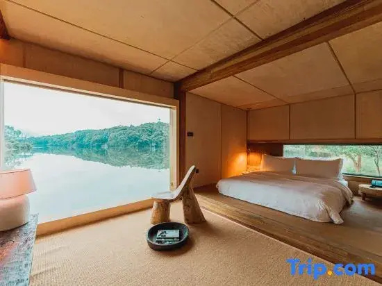 The Carp Islet Resort - Chambres