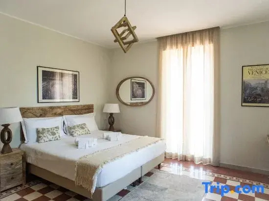 Standard Double room with pool view (full double bed)