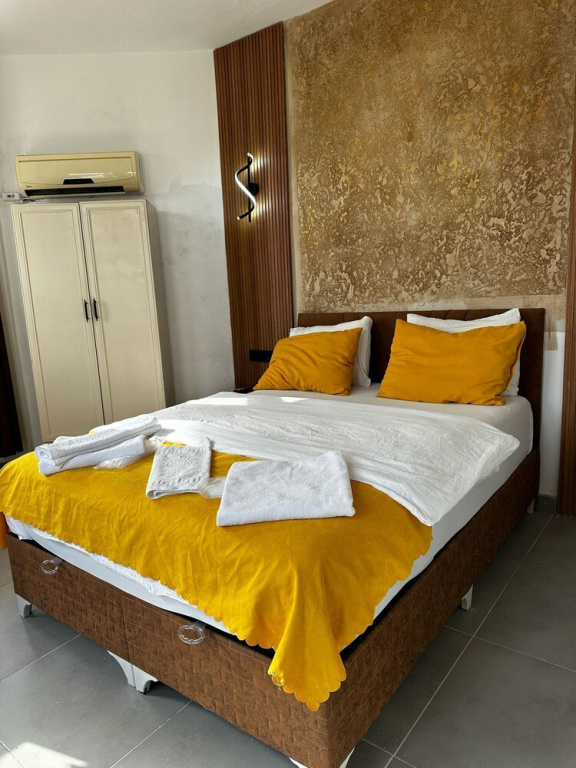 1 Bedroom Economy Double room (full double bed)