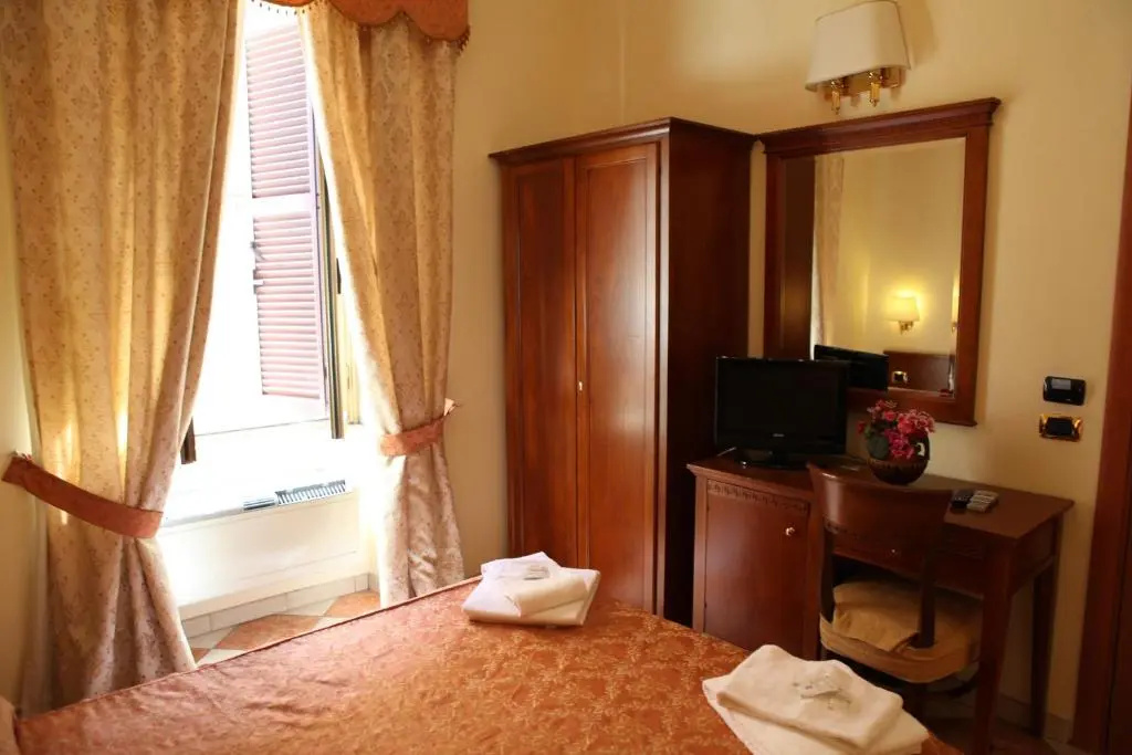 Standard Double room (full double bed)