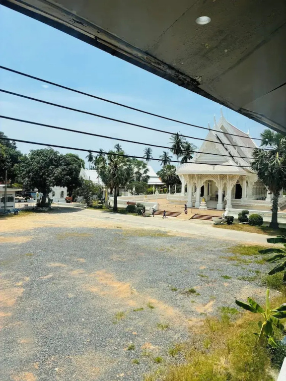 Apartment Wat Sawang Arom 08