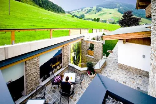 Balcony & Terrace