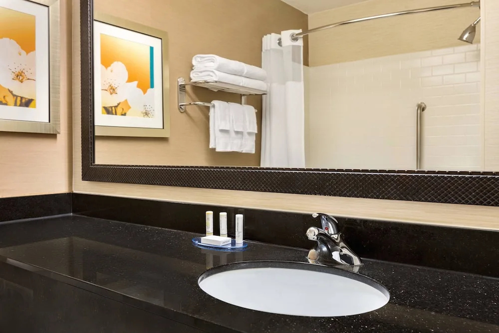 Fairfield Inn & Suites Toledo Maumee - Chambres
