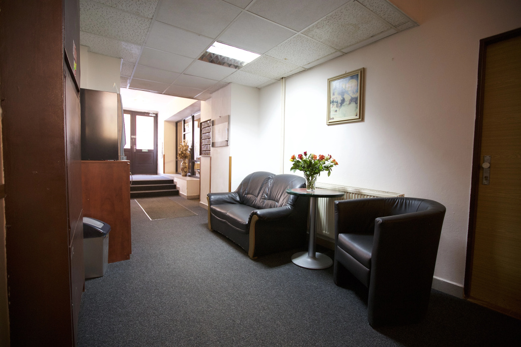 Lobby & Reception