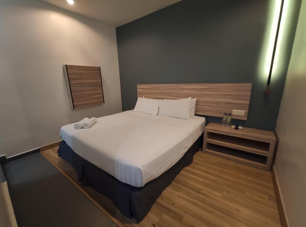 T Hotel Tandop