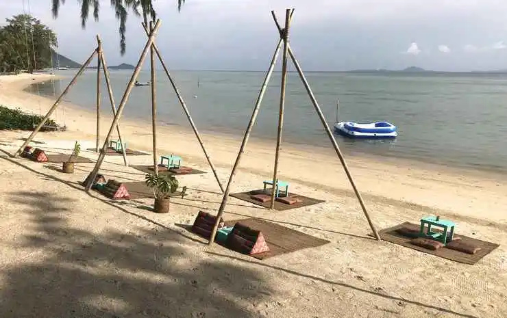 Beach & Waterfront