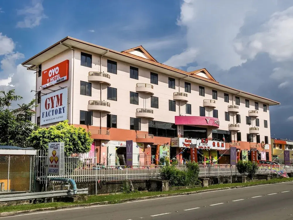 564 Y Hotel