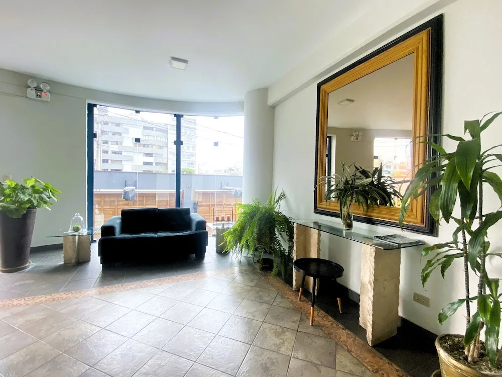 Confortable 2 BR departamento Miraflores