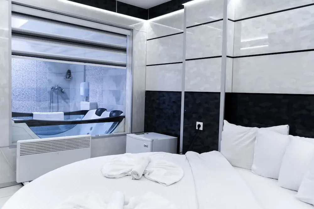 Economy room