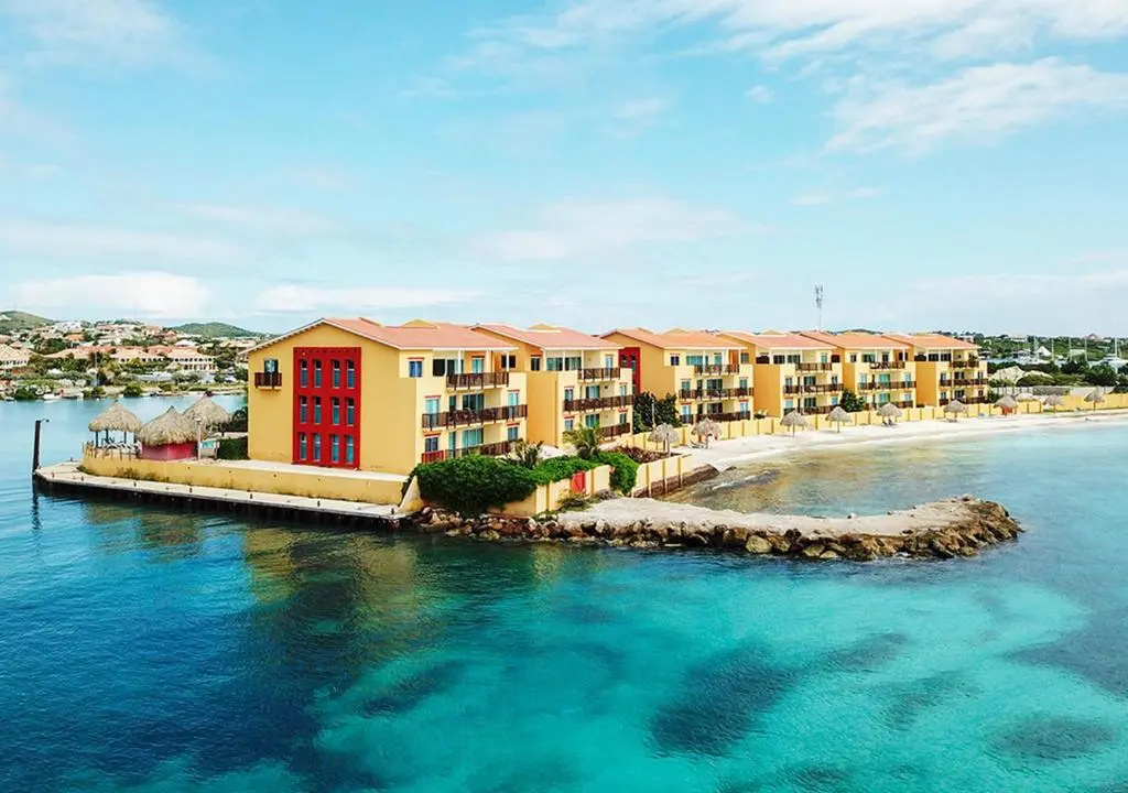 Beach & Waterfront