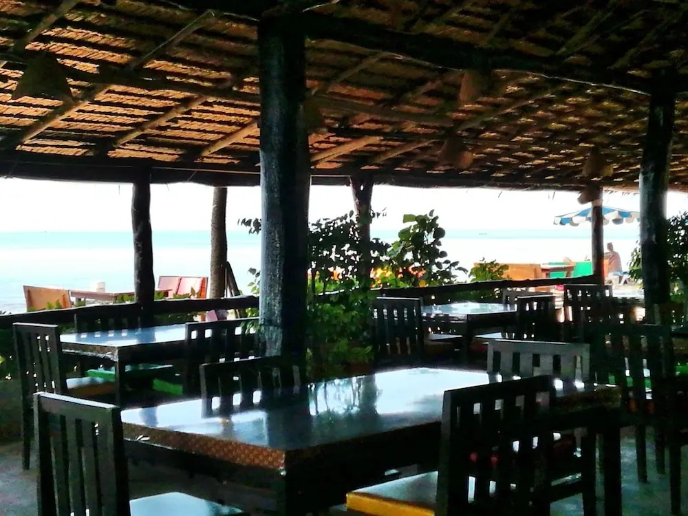 Beach & Waterfront