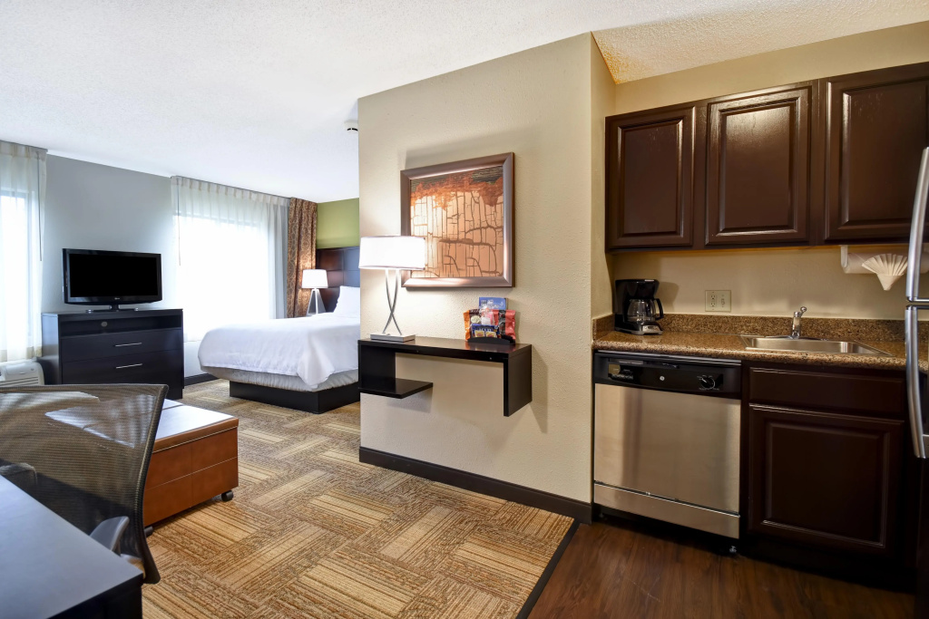 Staybridge Suites Grand Rapids-Kentwood by IHG - фото 45