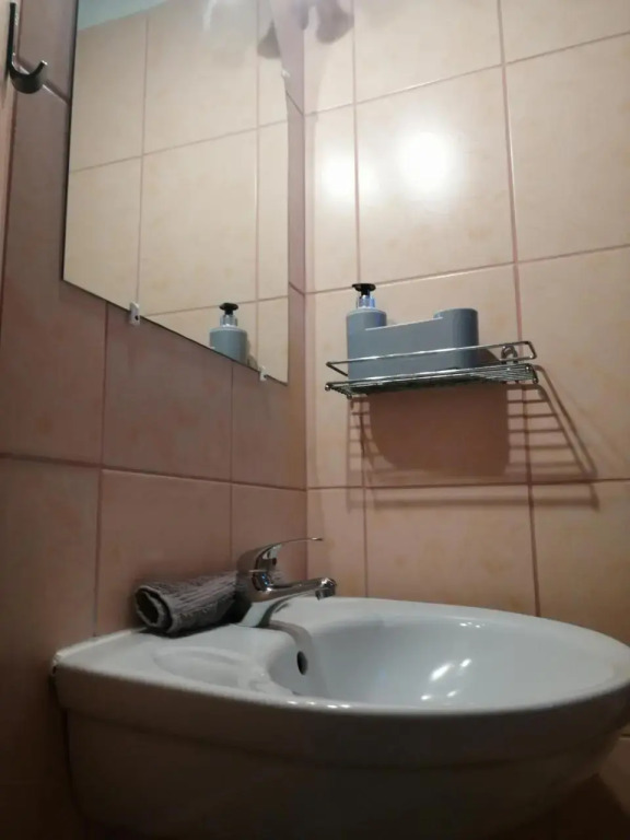 4 Barat Apartman - фото 6