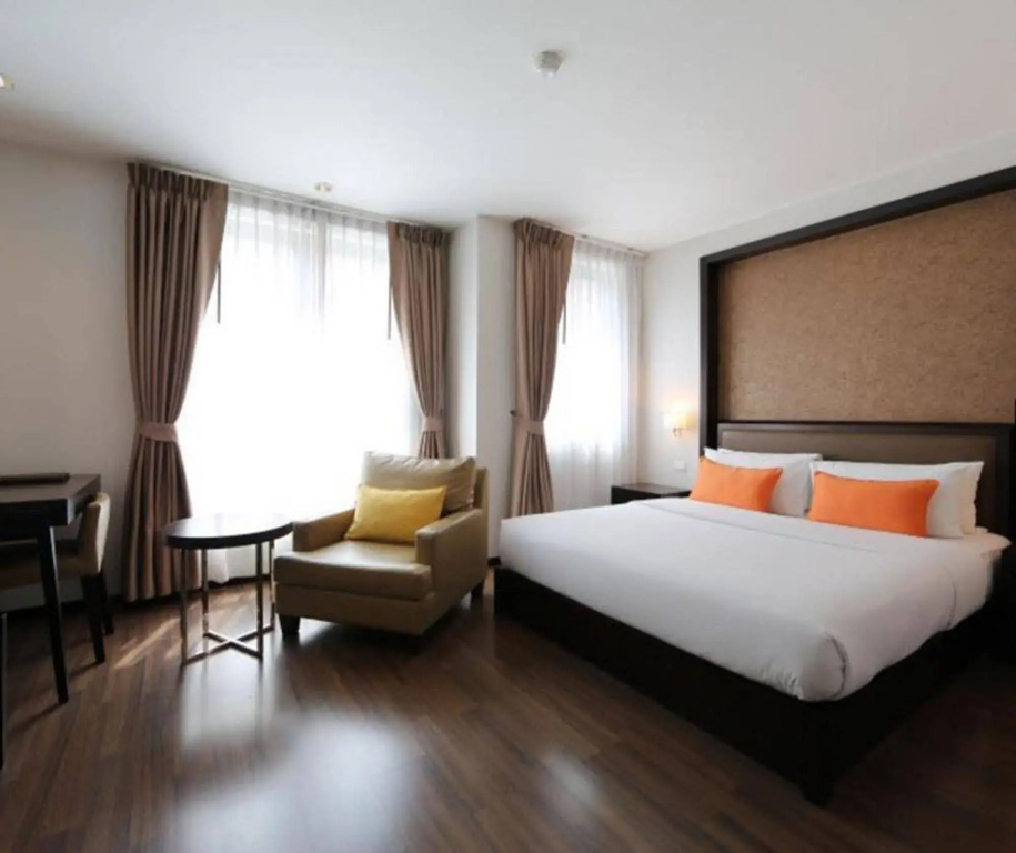 Отель The Dawin Hotel в Бангкоке