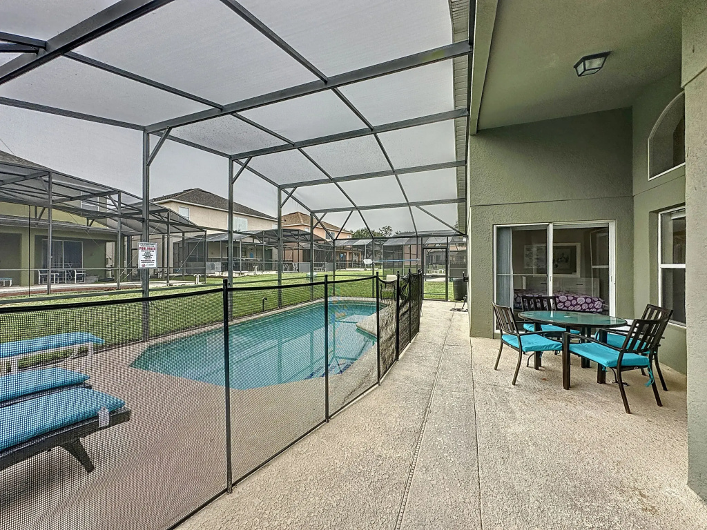 4 Bed 3 Bath in a Gated Community With Pool