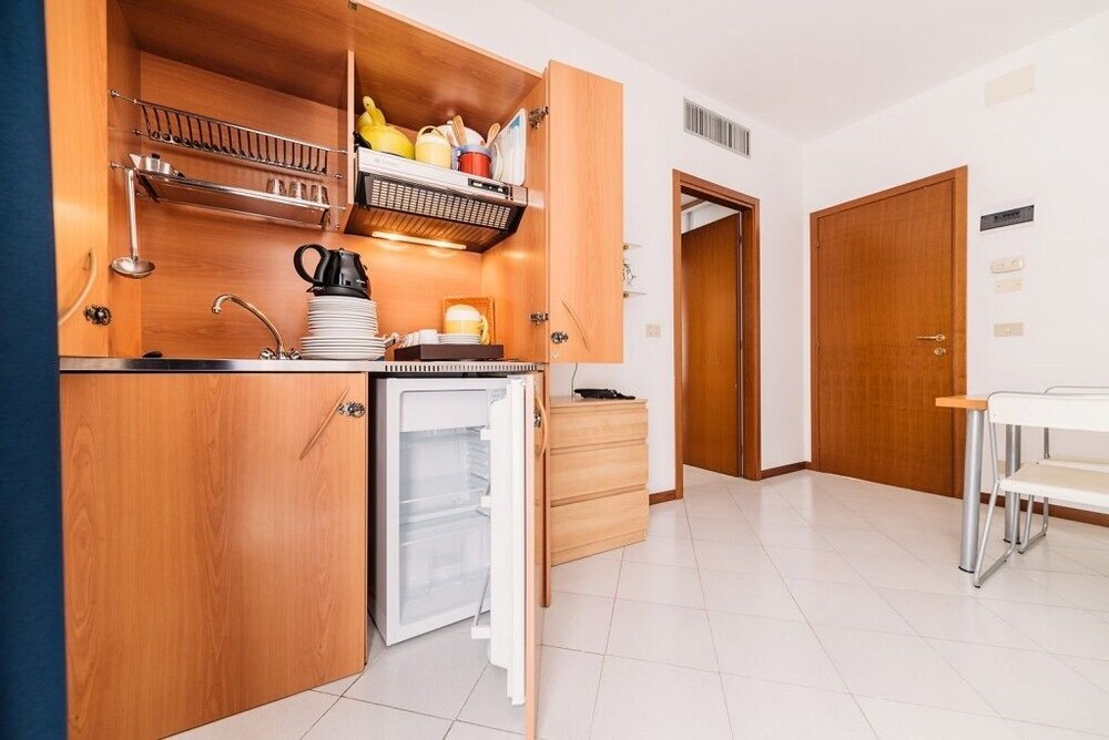 gallery_image_hidden_27