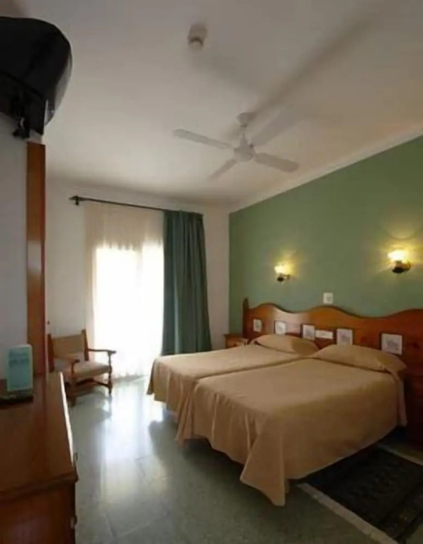 Standard Double room (twin beds)