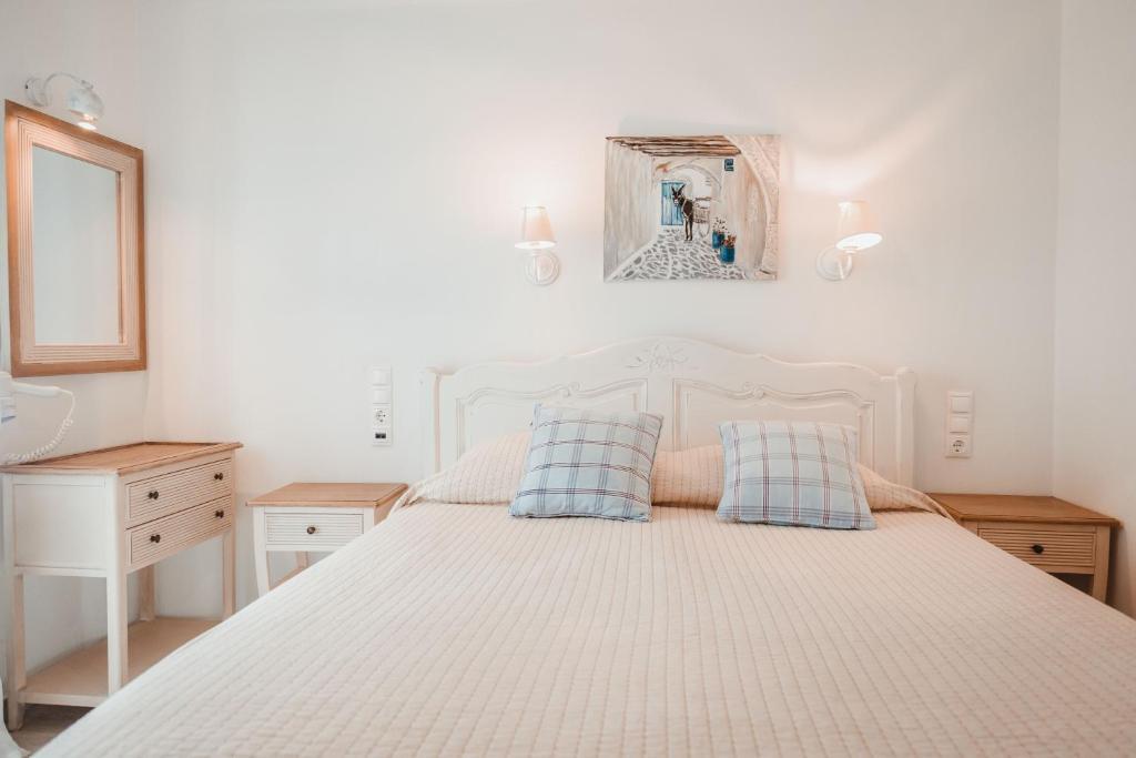 Annio Boutique Studios Plaka Naxos Island by null