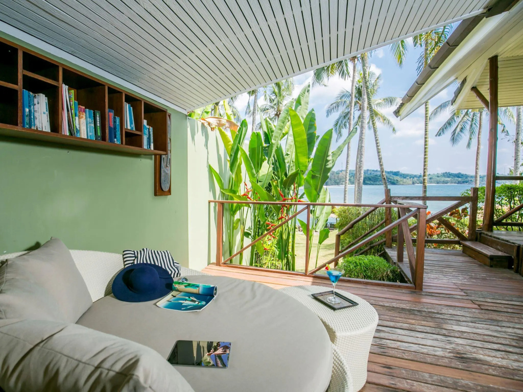 Villa beachfront