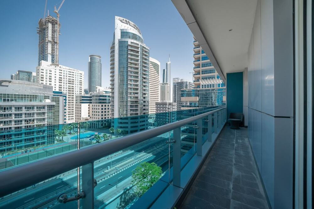 1 BR Luxury Apartment - Orra Marina - MSG 8745
