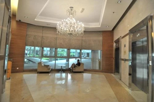 Lobby & Reception
