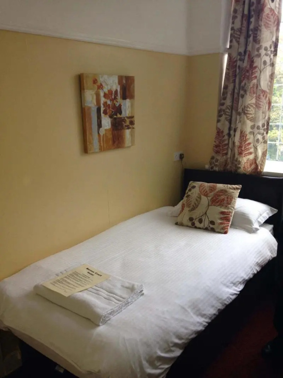 Barons Court Hotel - Chambres