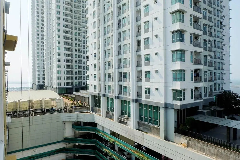 Sea View Studio Apartment at Green Bay Pluit