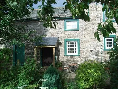Wallace Lane Farm - Farm Home