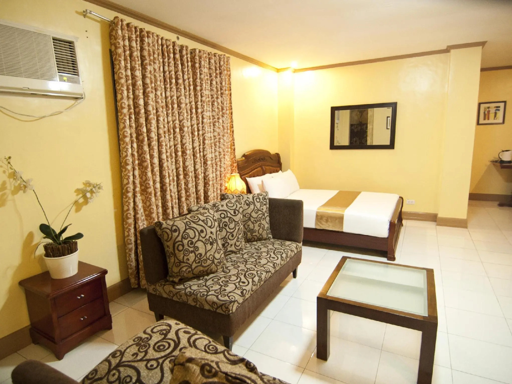 Deluxe Suite