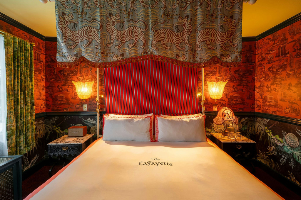 The Lafayette Hotel, Swim Club & Bungalows - Général