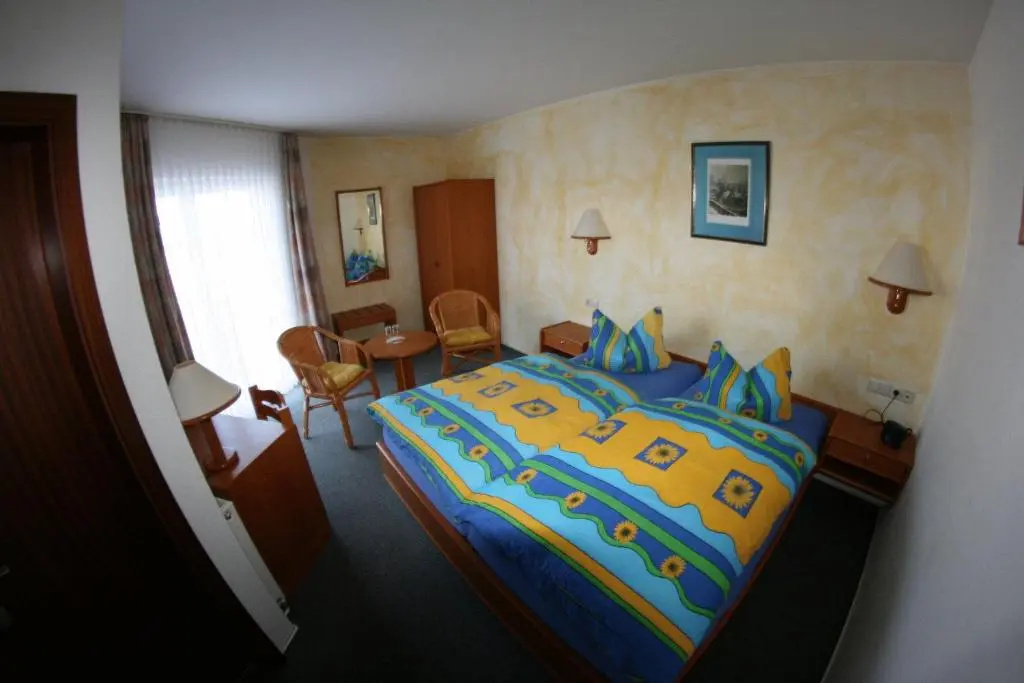 Standard Double room with balcony (full double bed)