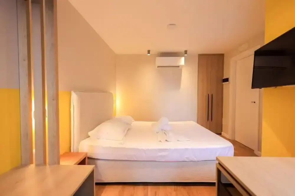 Grandstay Studios 106