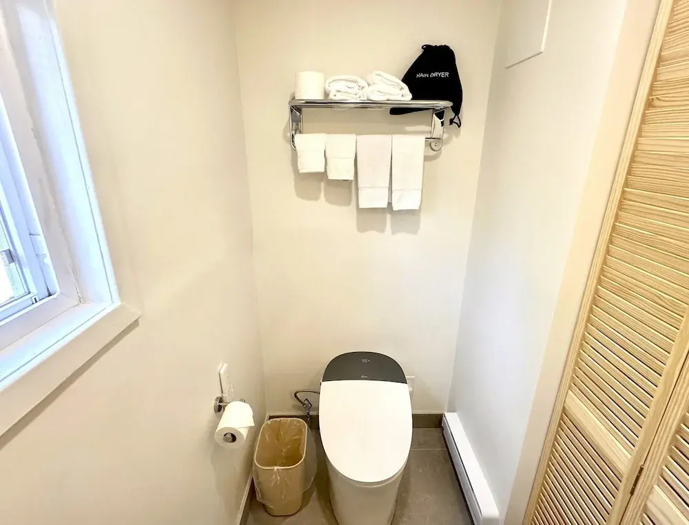 Double Cottage (full double bed)