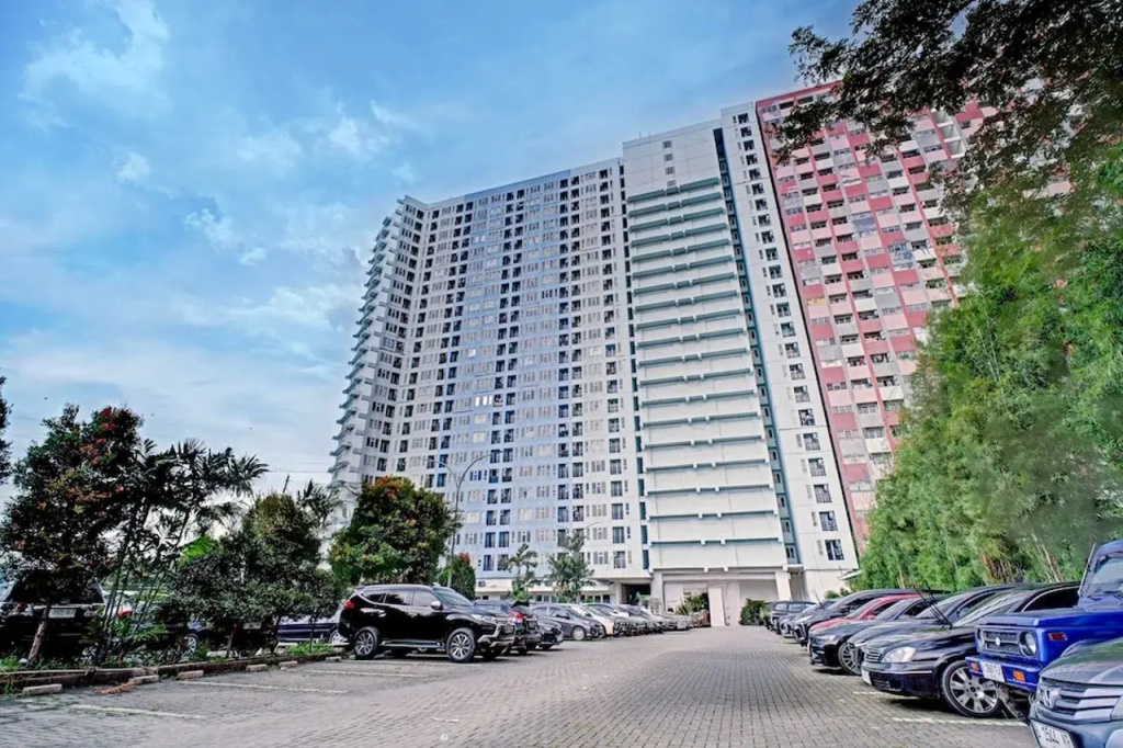Collection O near Terminal Pulo Gebang formerly Sentra Timur - Tower Sapphire