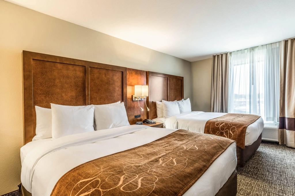 Quadruple Suite
