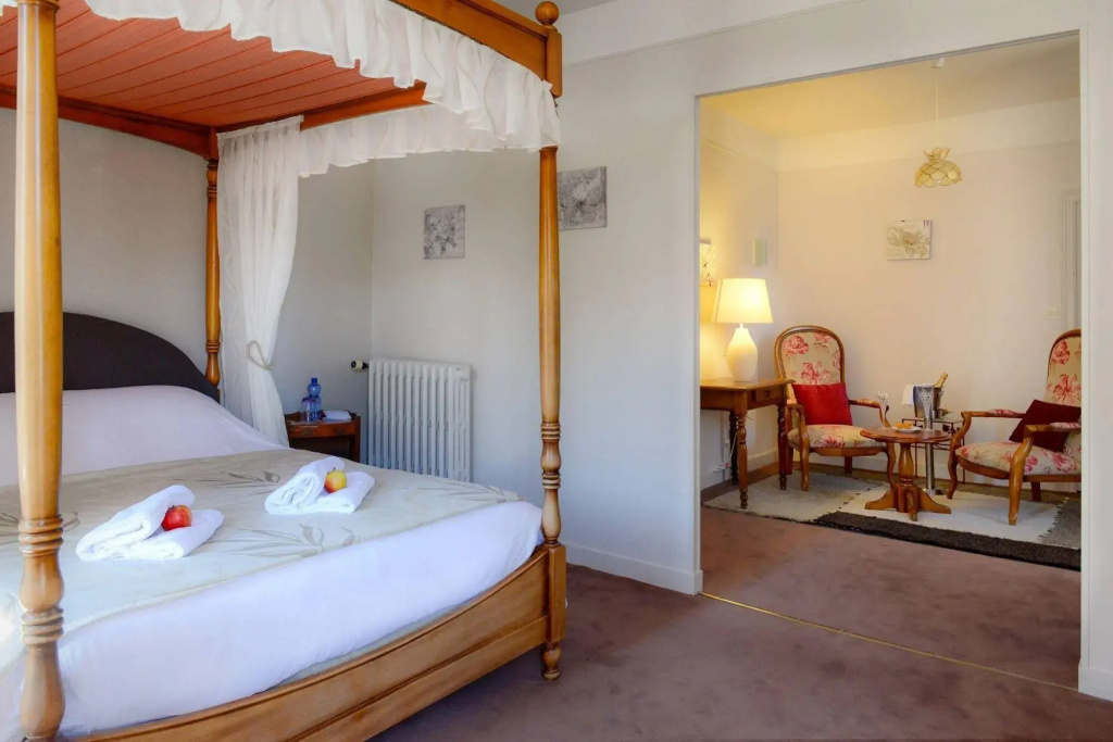 Voir la photo 2 — Hôtel Le Dauphin