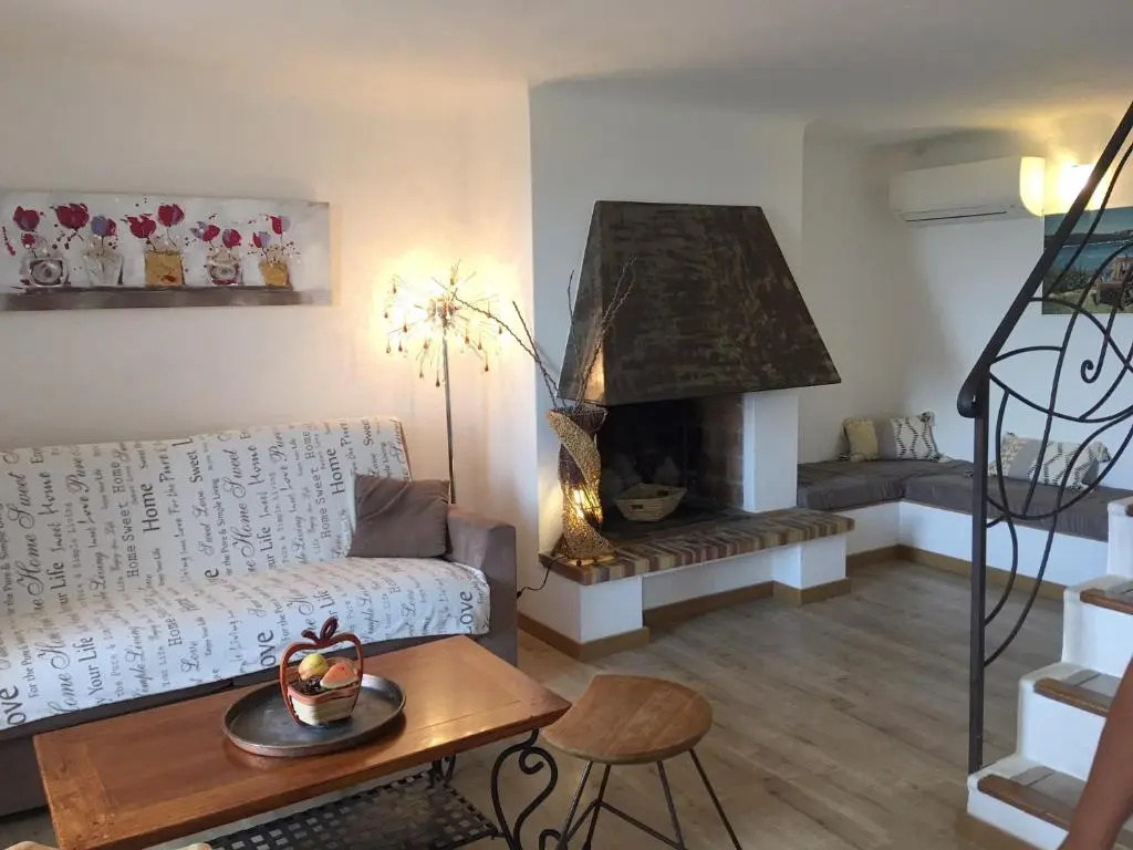 2 Bedrooms Apartment with sea view