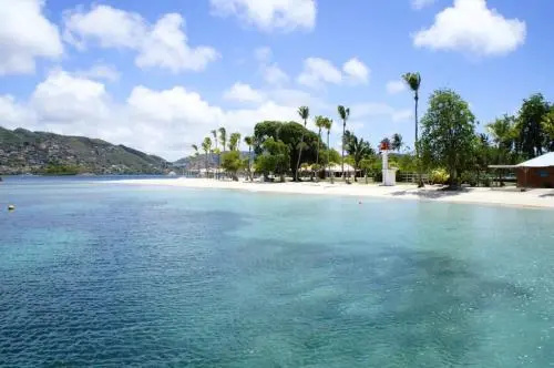 Beach & Waterfront