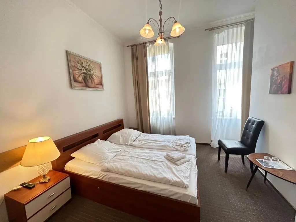 Economy room
