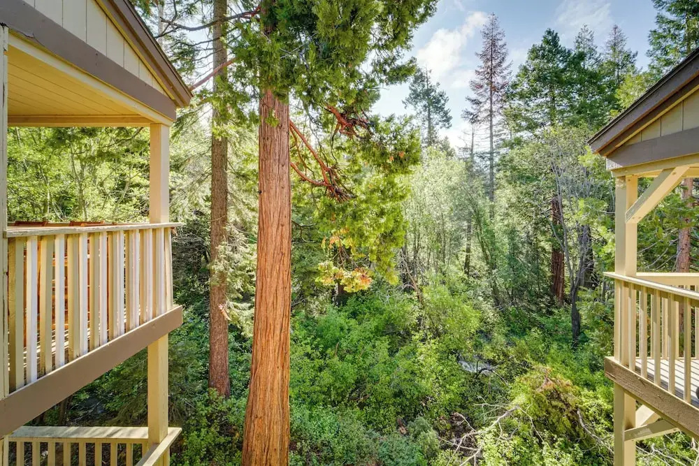 1 Mi to Lake Tahoe: Condo w/ Deck in Kings Beach!